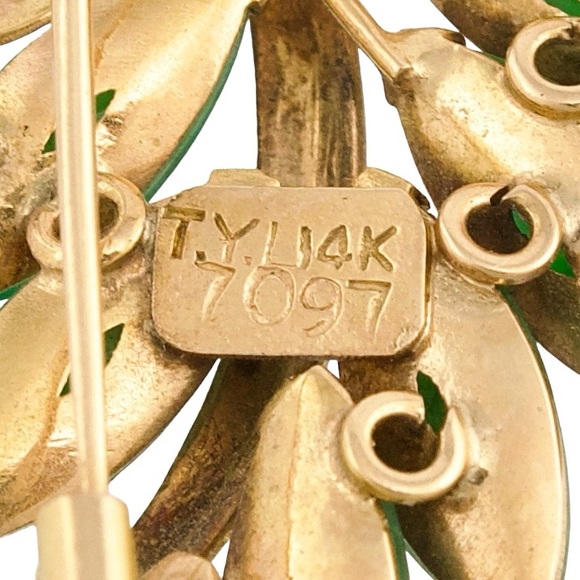 Vintage 14K Gold Jade Brooch Pin by T.Y. Lee Floral Fern Mid-Century - Picture 5 of 5